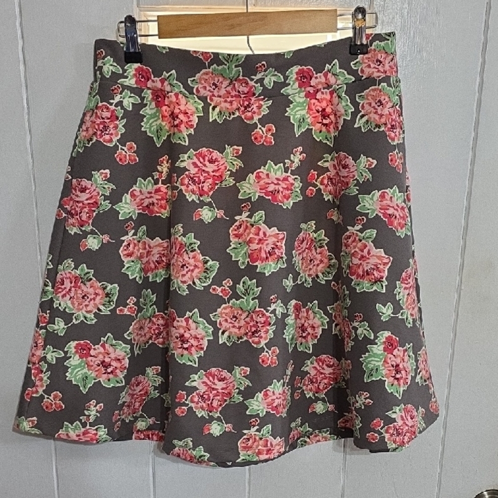 NWT Matilda Jane Cheryl‎  Skater Skirt Gray W/Pink Floral Pockets Casual Sz L